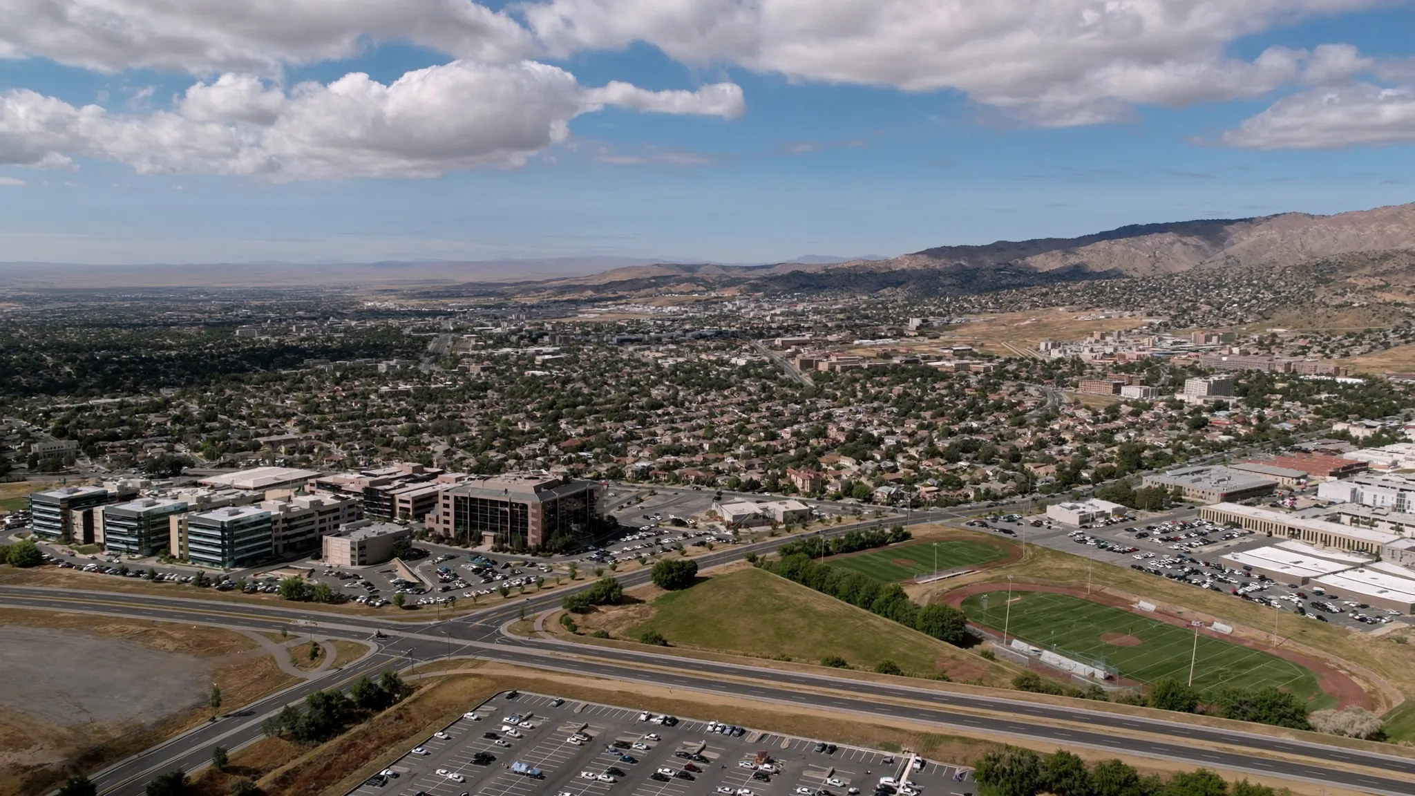 Lehi vs Saratoga Springs: Which Utah County City Is Right for Buyers? — article hero illustration